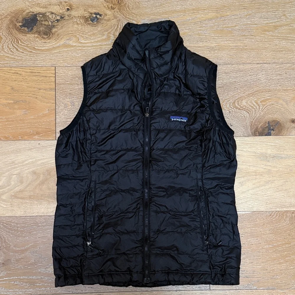Patagonia Black Quilted Insulated Vest - Picture 1 of 2